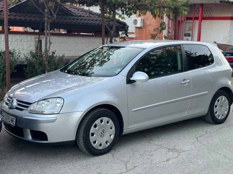 VW Golf, снимка 1 - Автомобили и джипове - 47726563