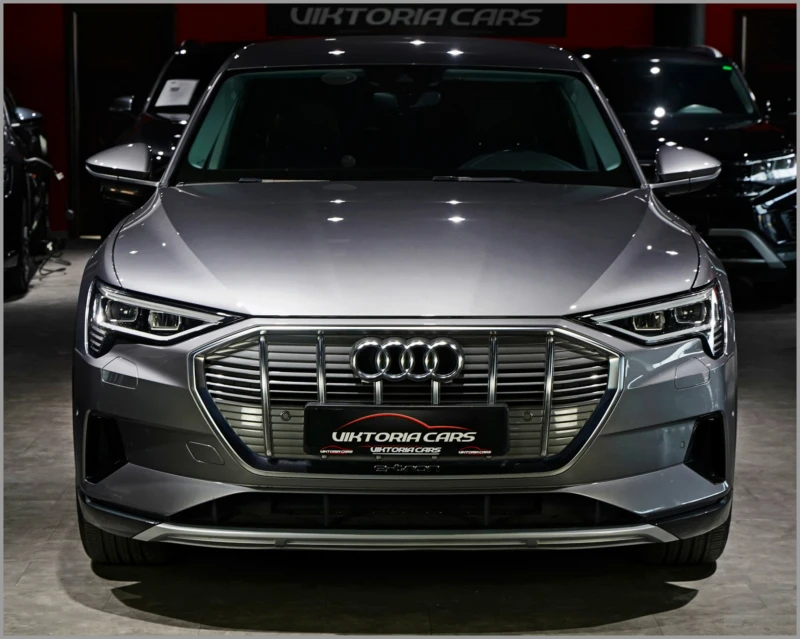 Audi E-Tron Adanced* 95kWh* Quattro, снимка 2 - Автомобили и джипове - 48103872