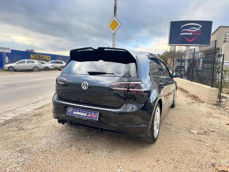 VW Golf 2.0TDI* R-LINE* ОБСЛУЖЕН* , снимка 4 - Автомобили и джипове - 48323629