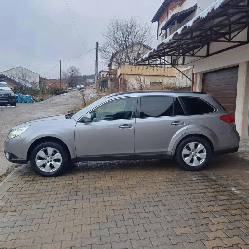 Subaru Outback 2, 5 Bi-fuel, снимка 2 - Автомобили и джипове - 48463715