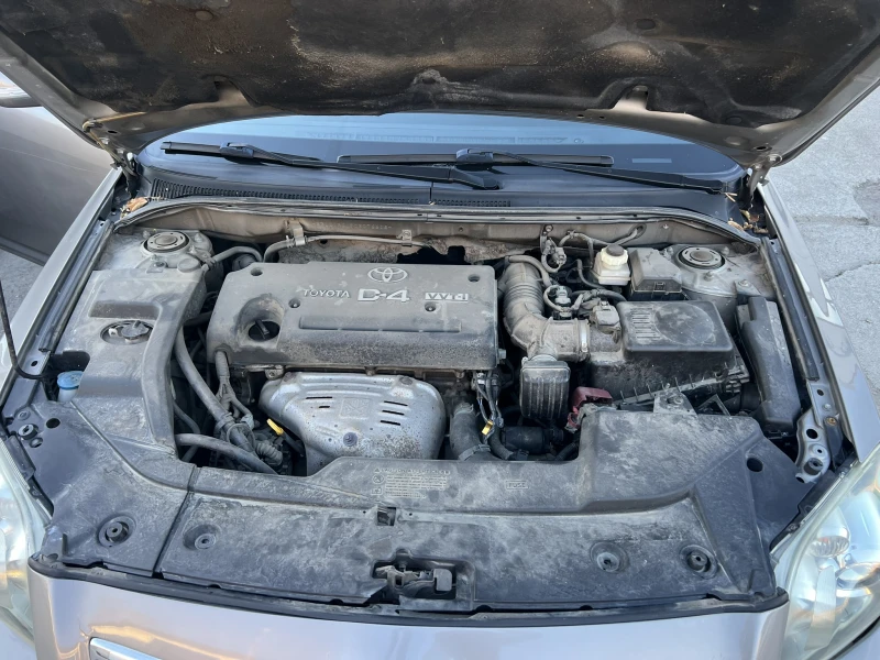 Toyota Avensis 2.0 VVT-i, снимка 13 - Автомобили и джипове - 48677053