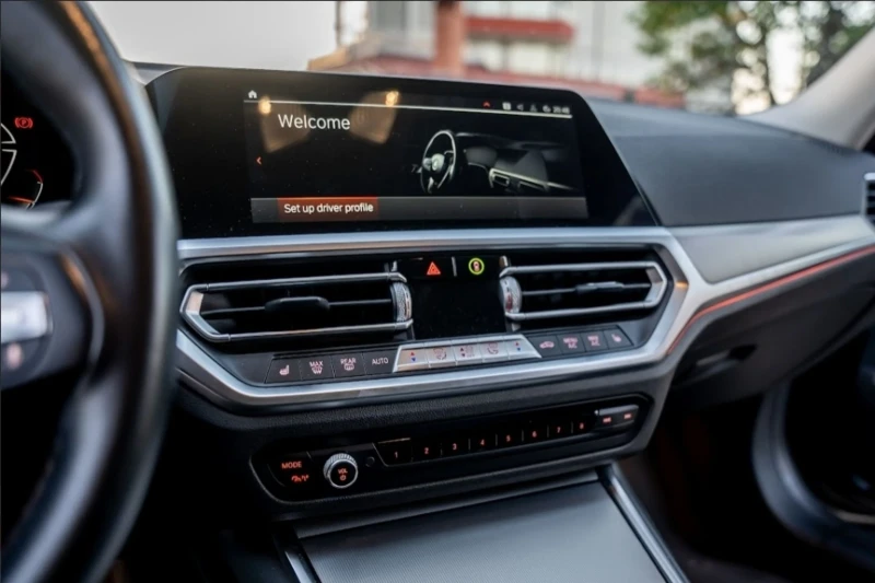 BMW 320 D xDrive Mild Hybrid, снимка 9 - Автомобили и джипове - 52301191