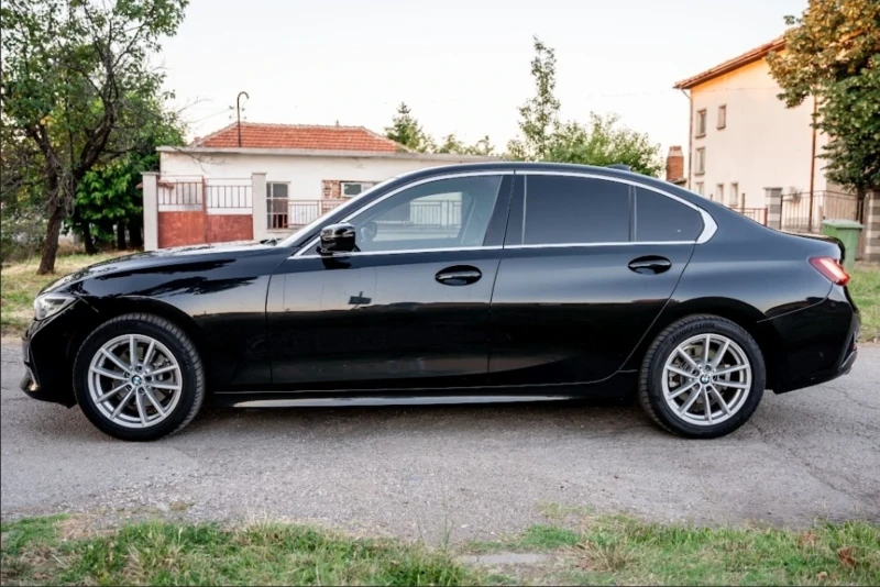 BMW 320 D xDrive Mild Hybrid, снимка 12 - Автомобили и джипове - 52301191