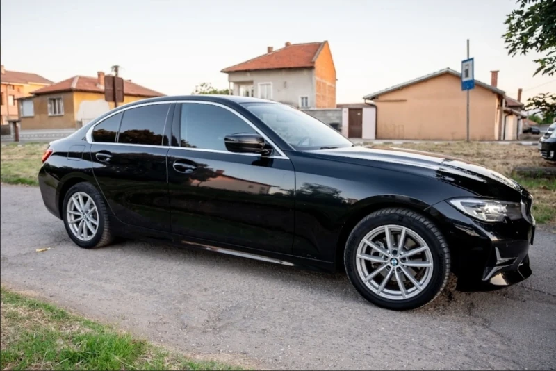 BMW 320 D xDrive Mild Hybrid, снимка 11 - Автомобили и джипове - 52301191