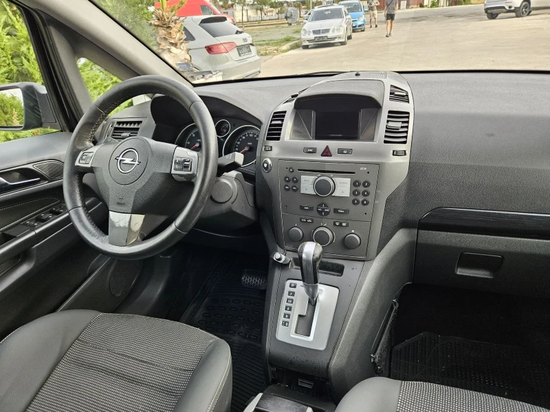 Opel Zafira 1.9CDTI-120кс= 7МЕСТА= АВТОМАТИК= KEYLESS, снимка 13 - Автомобили и джипове - 51500481