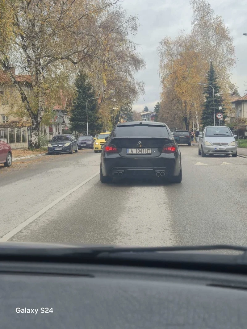 BMW 530 Дата на производство: 2004 г. Двигател: Дизелов М5, снимка 8 - Автомобили и джипове - 52431554