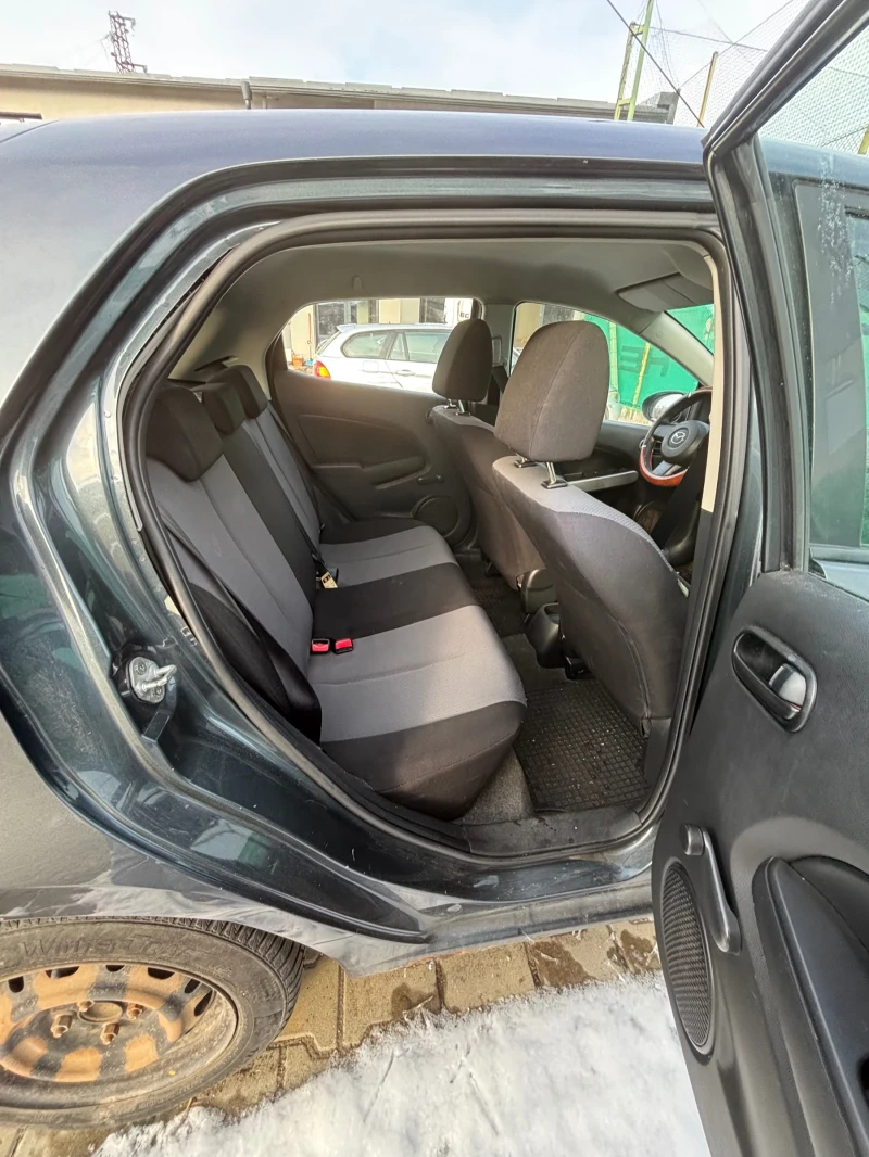 Mazda 2, снимка 6 - Автомобили и джипове - 53155649