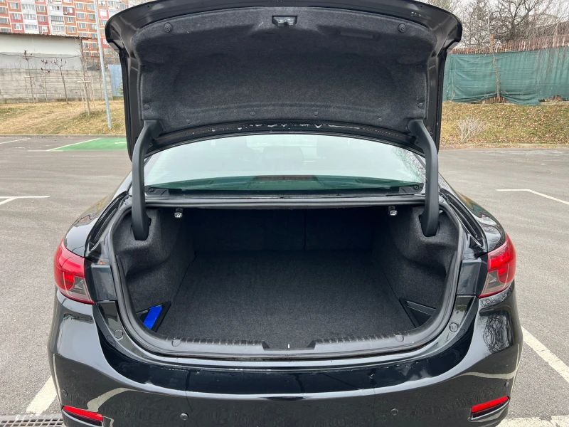 Mazda 6 2.2d FACELIFT, снимка 12 - Автомобили и джипове - 53180436