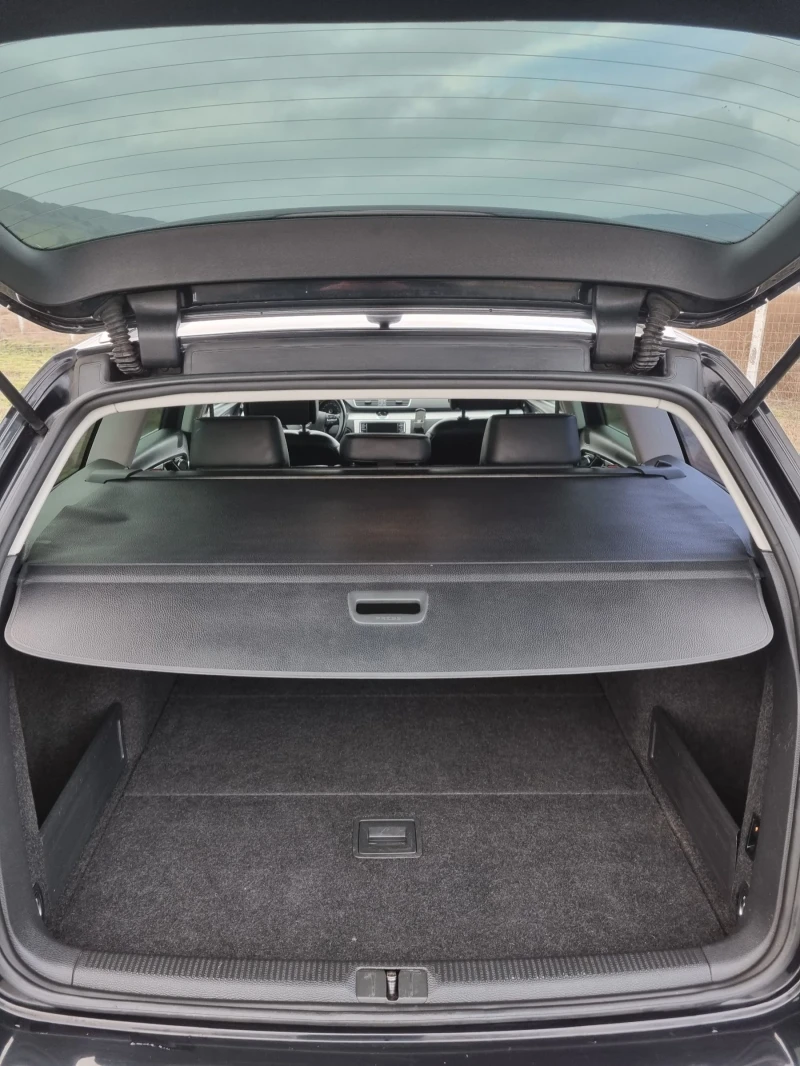 VW Passat 2.0tdi 140коня Highline Топ Топ, снимка 13 - Автомобили и джипове - 53384439