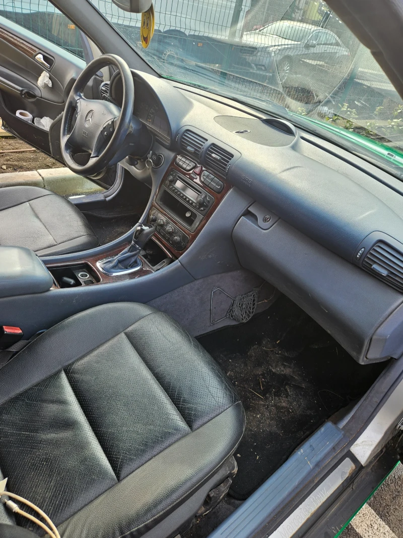 Mercedes-Benz C 270 Бартер, снимка 6 - Автомобили и джипове - 53445309