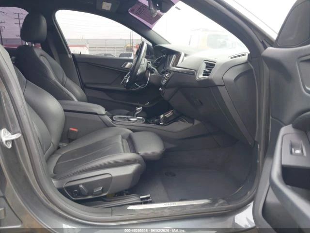 BMW 228 * GranCoupe* КОЖА* ПОДГРЕВ* ПАНОРАМА* КАМЕРА* , снимка 5 - Автомобили и джипове - 54967032