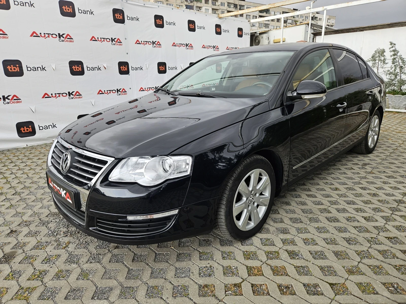 VW Passat 2.0TDI-140кс= СЕДАН= 6СКОРОСТИ= HIGHLINE - изображение 6