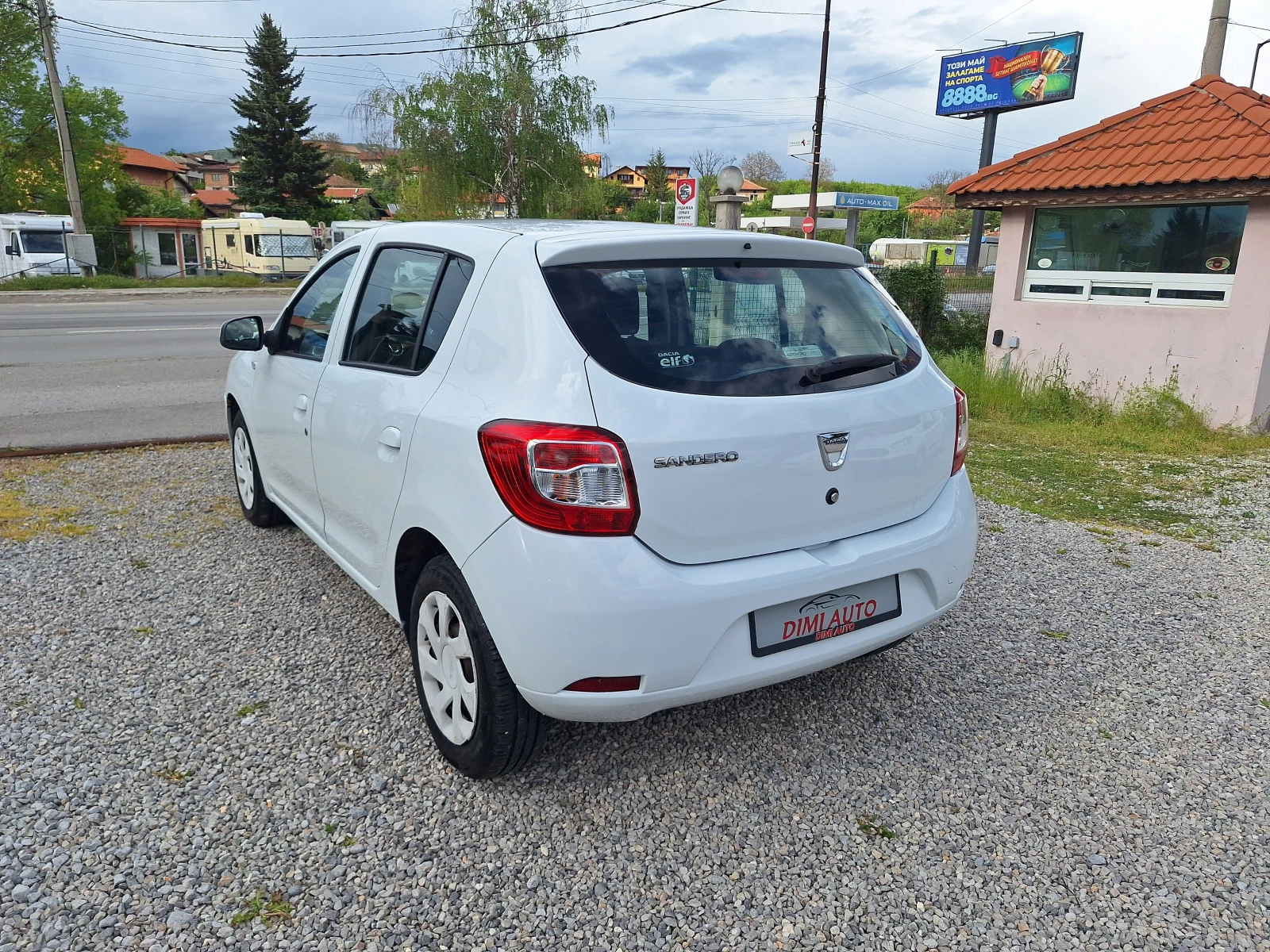 Dacia Sandero 1.2 75ks Navigacia Fabrichna gaz! - изображение 5