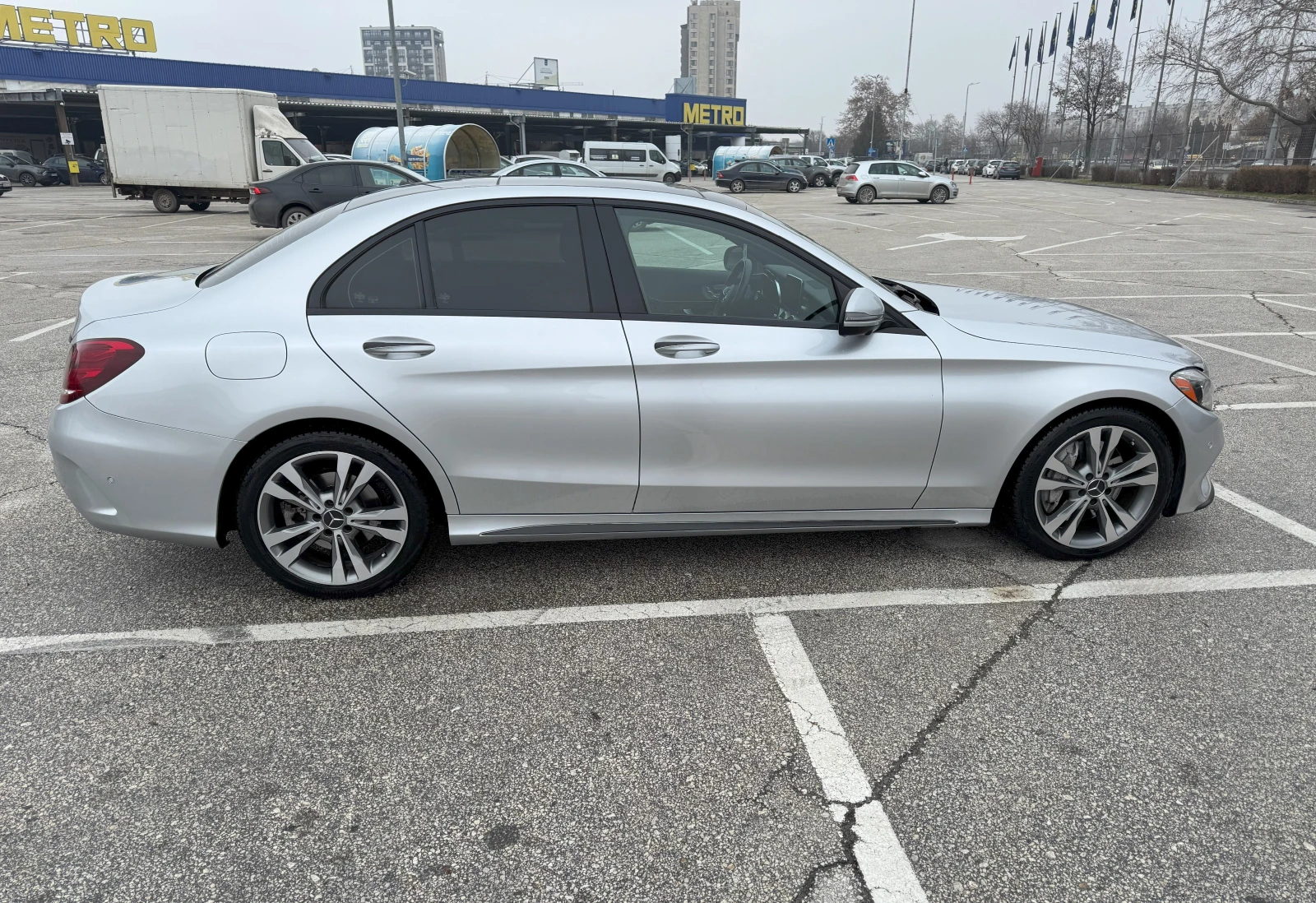 Mercedes-Benz C 300 4Matic - 9G tronic - изображение 4