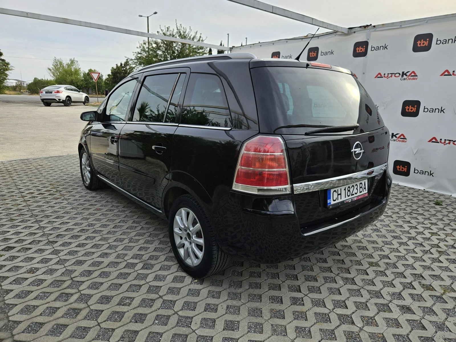 Opel Zafira 1.9CDTI-120кс= 7МЕСТА= АВТОМАТИК= KEYLESS - изображение 5