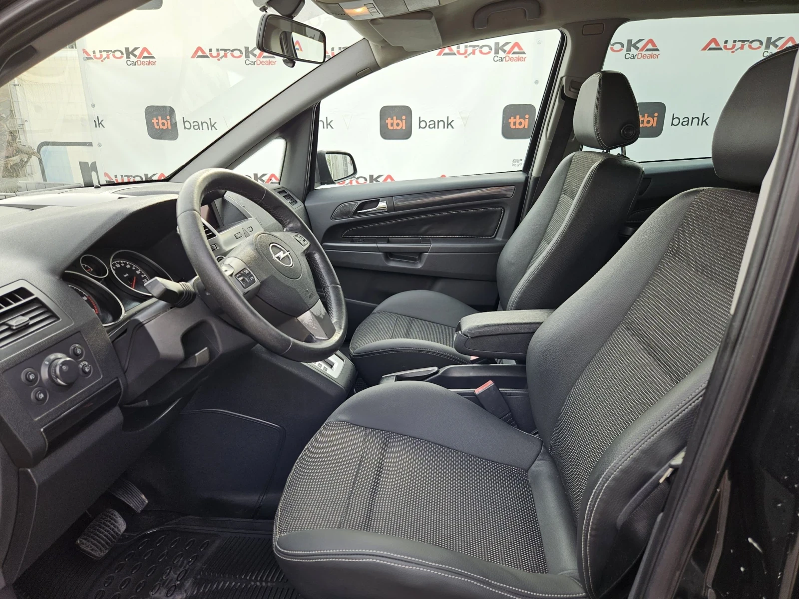 Opel Zafira 1.9CDTI-120кс= 7МЕСТА= АВТОМАТИК= KEYLESS - изображение 7