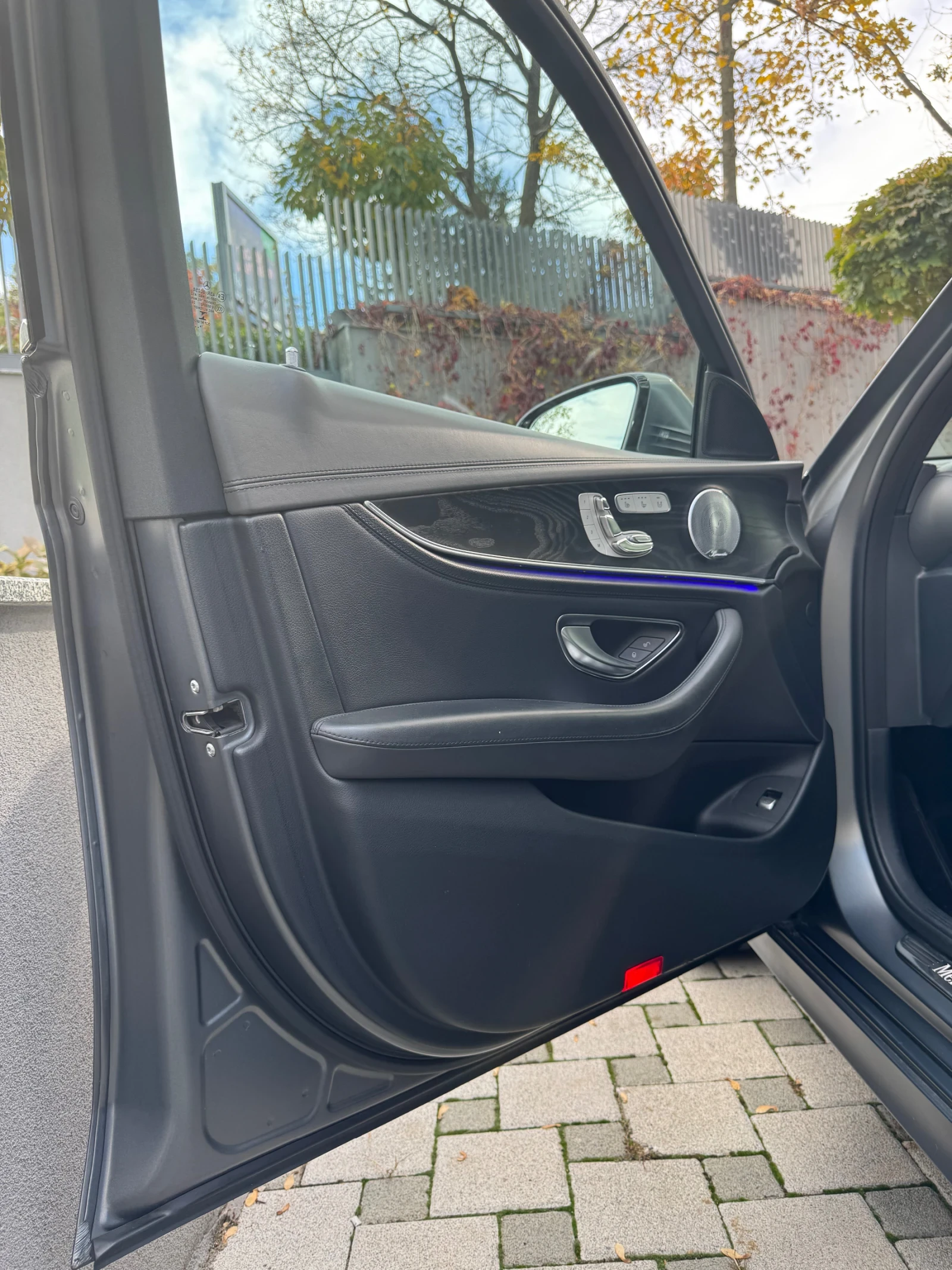 Mercedes-Benz E 400 DESIGNO , AMG LINE , 4MATIC , 360  | Mobile.bg — изображение 8