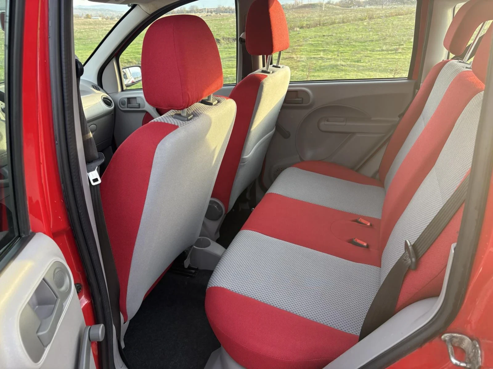 Fiat Panda 1, 2/ KLIMATIK/4X4 - изображение 10