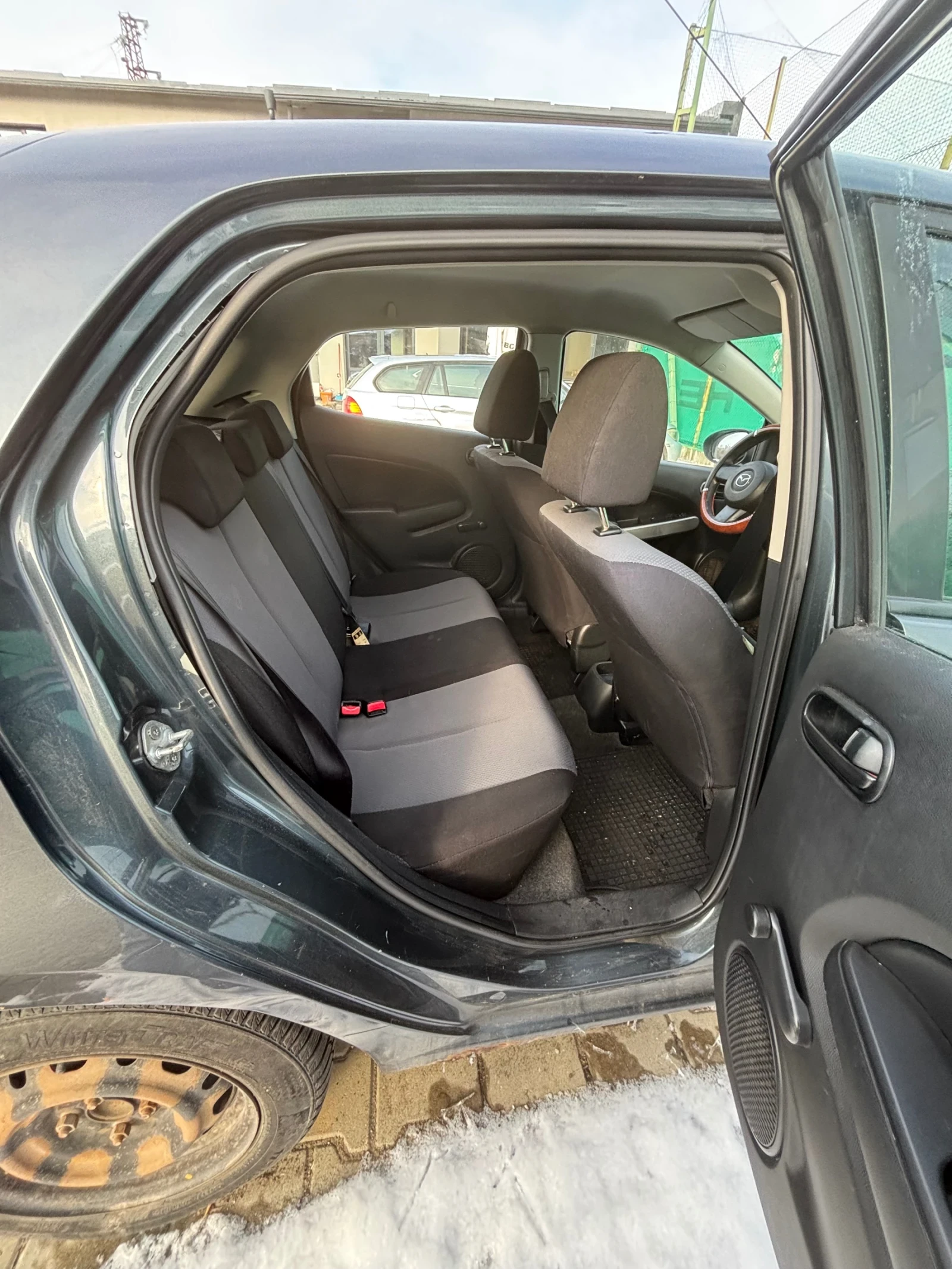 Mazda 2  - изображение 6