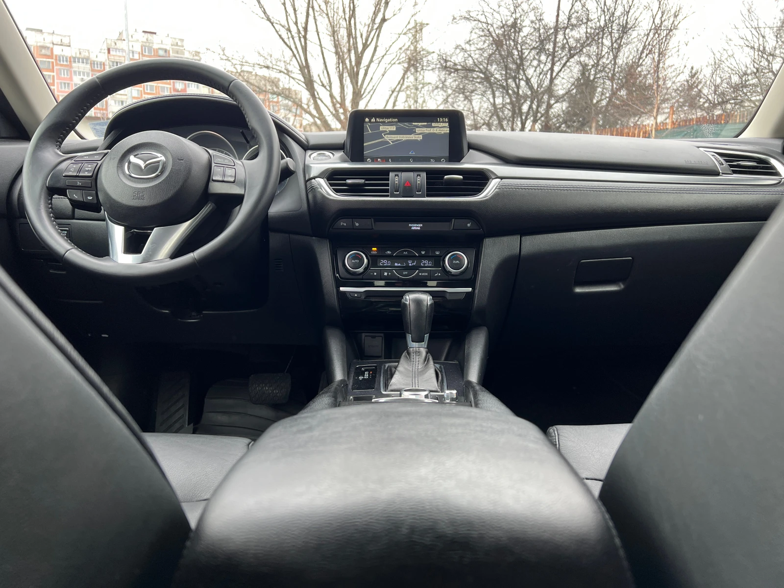 Mazda 6 2.2d FACELIFT, снимка 16 - Автомобили и джипове - 53180436