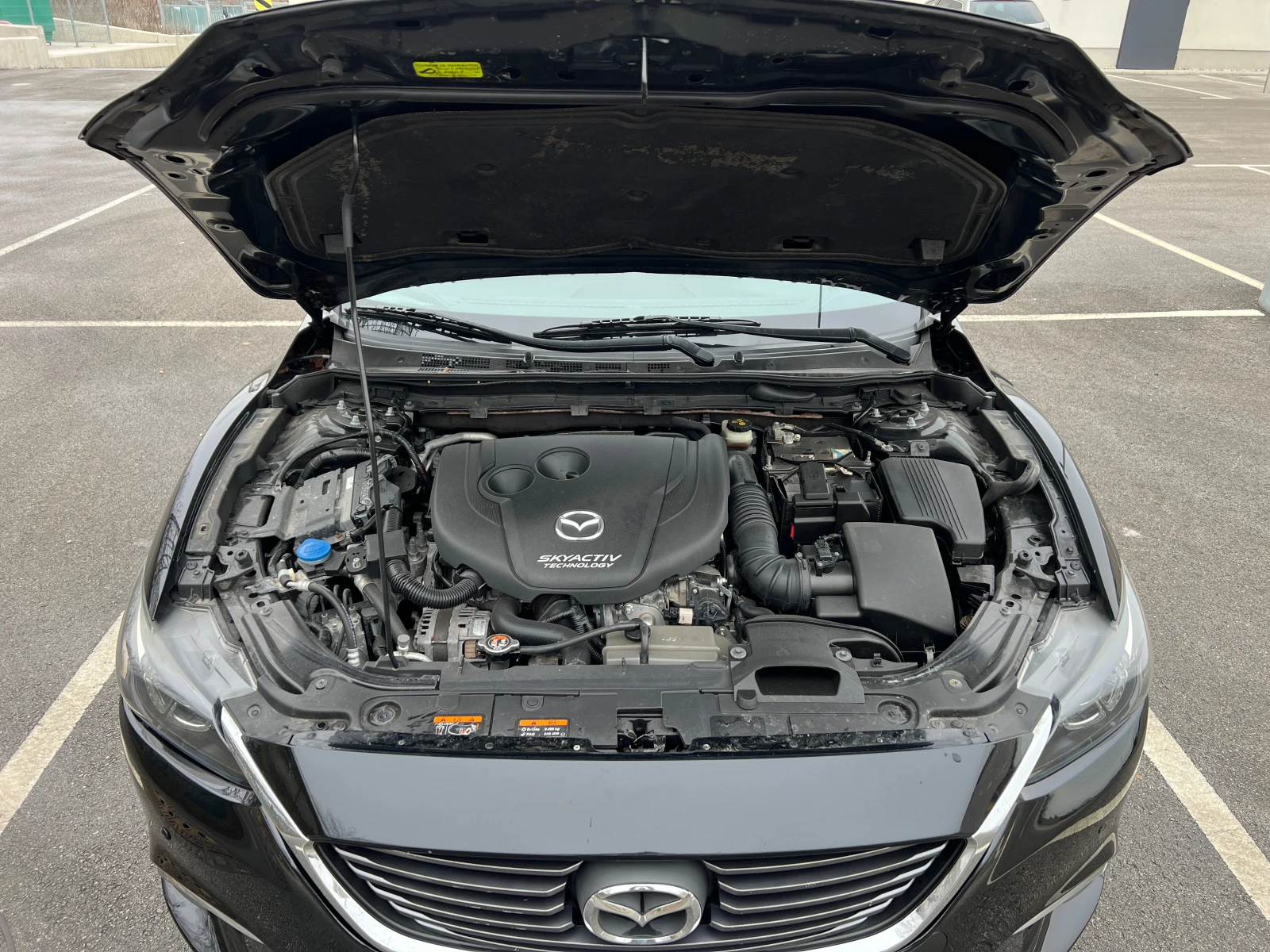 Mazda 6 2.2d FACELIFT, снимка 17 - Автомобили и джипове - 53180436