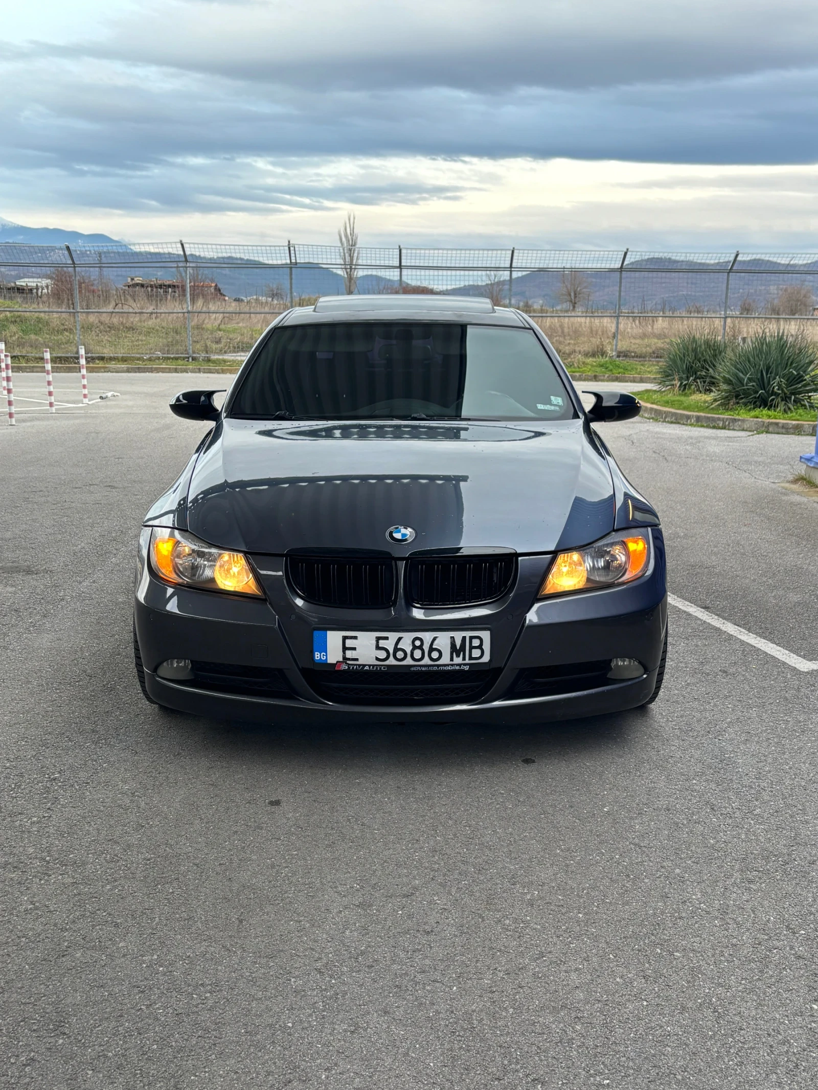 BMW 320 D AVTOMAT NAVI PODGREV, снимка 3 - Автомобили и джипове - 53844128