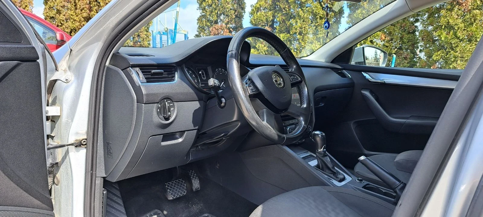 Skoda Octavia, снимка 10 - Автомобили и джипове - 53851961