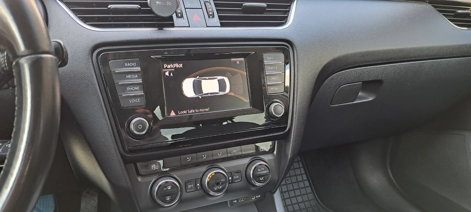 Skoda Octavia, снимка 9 - Автомобили и джипове - 53851961