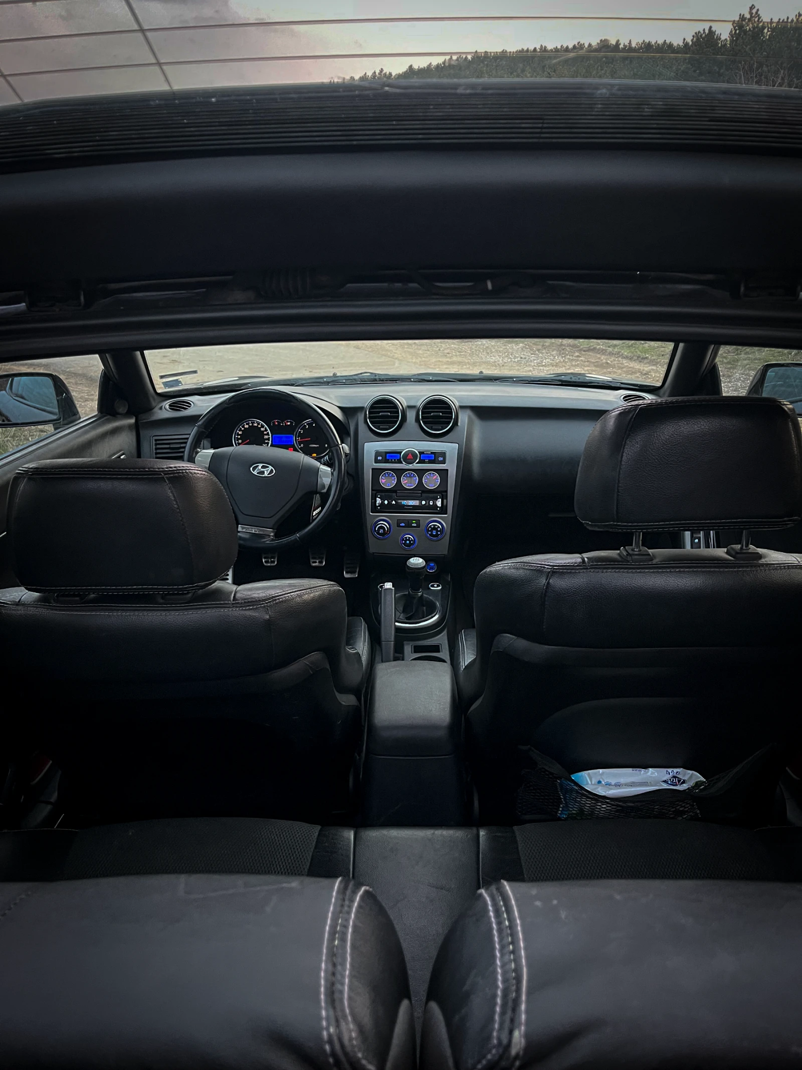 Hyundai Coupe, снимка 8 - Автомобили и джипове - 53962442