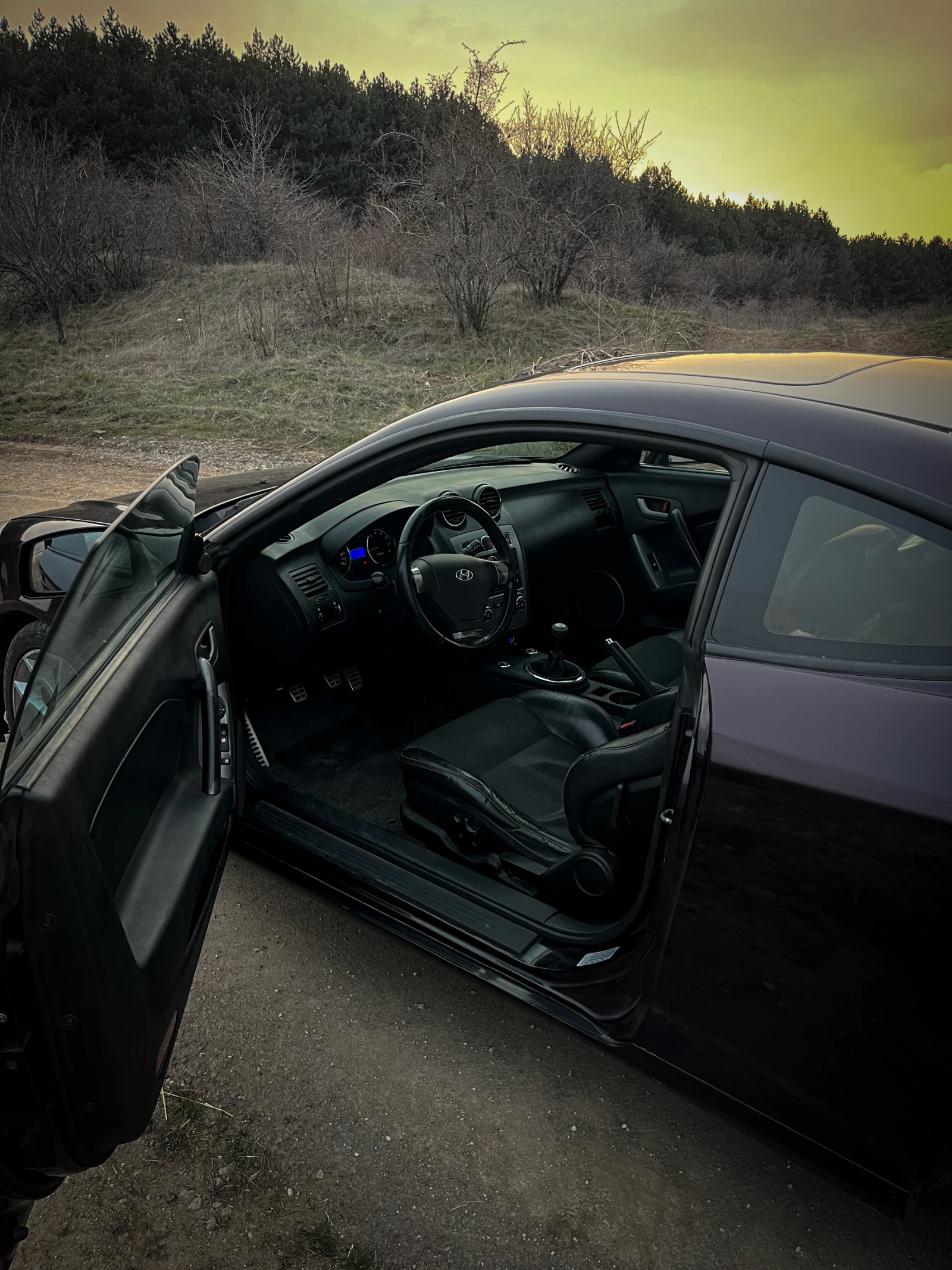 Hyundai Coupe, снимка 4 - Автомобили и джипове - 53962442