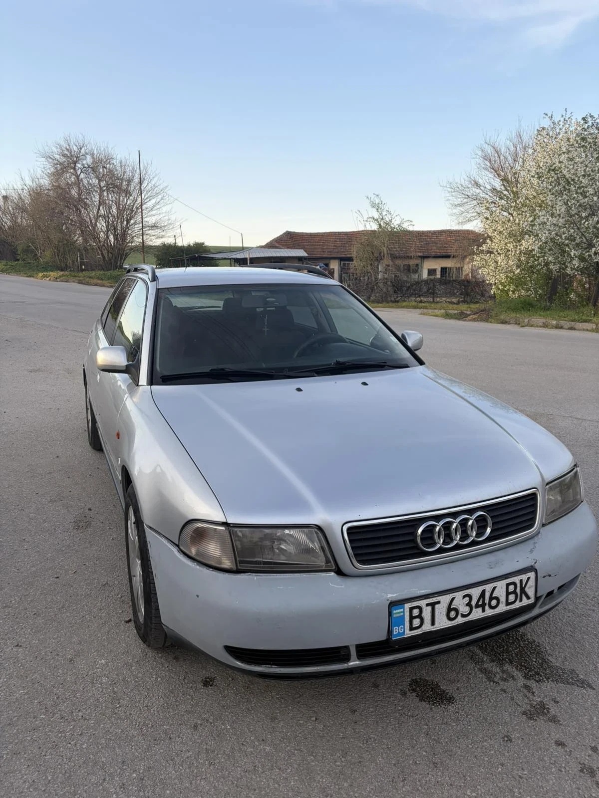 Audi A4 1.8 T с газ, снимка 4 - Автомобили и джипове - 54220889