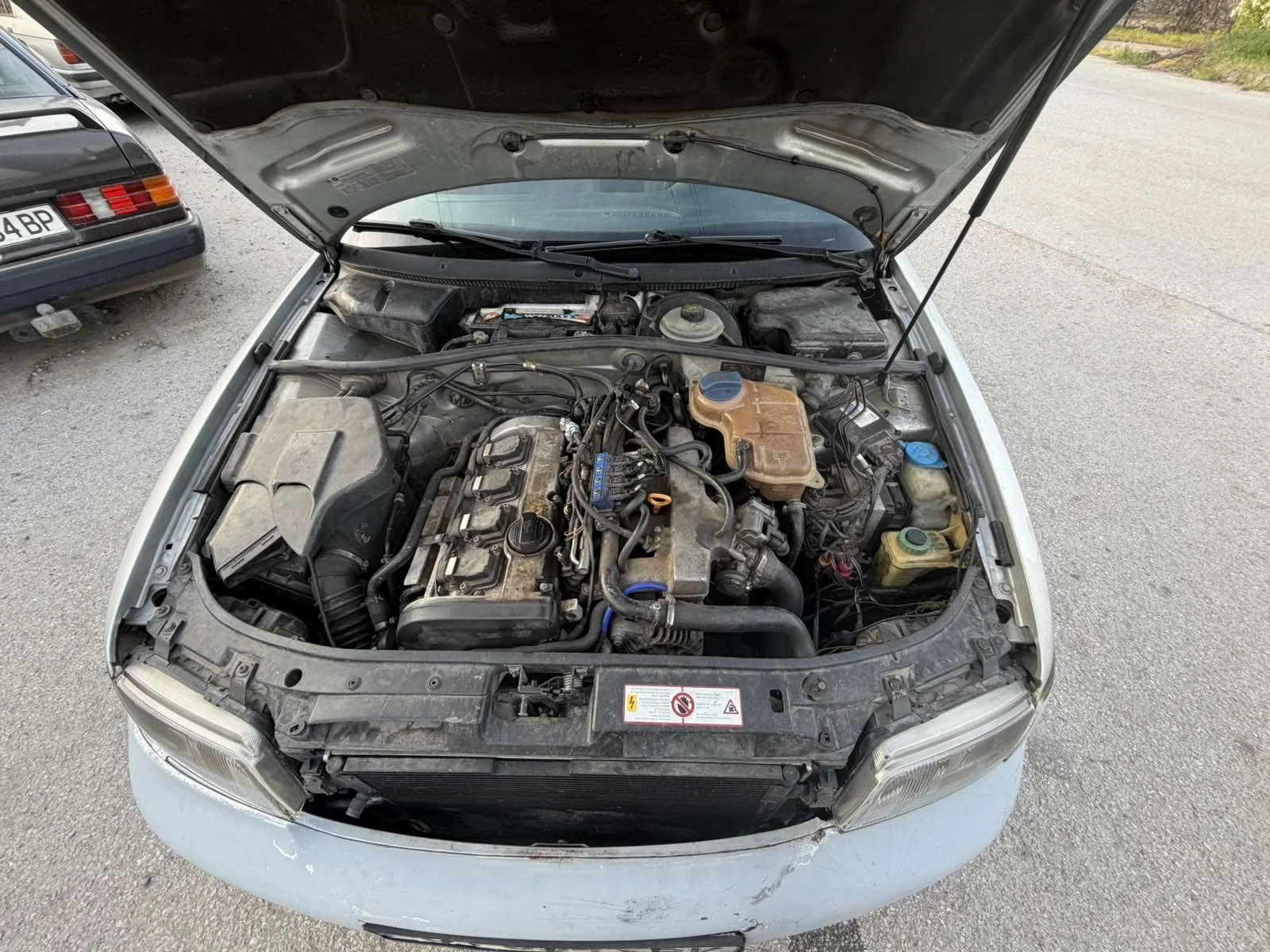 Audi A4 1.8 T с газ, снимка 13 - Автомобили и джипове - 54220889