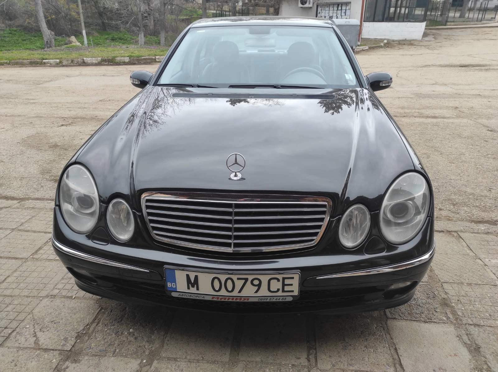 Mercedes-Benz E 220, снимка 10 - Автомобили и джипове - 54595734