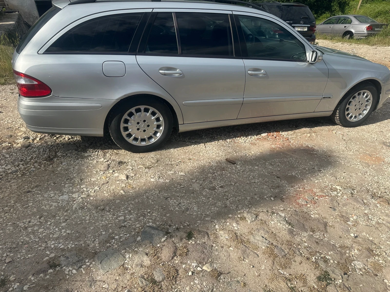 Mercedes-Benz E 220 2.2СДИ, 150к.с, 2005г нов внос, снимка 2 - Автомобили и джипове - 54896518