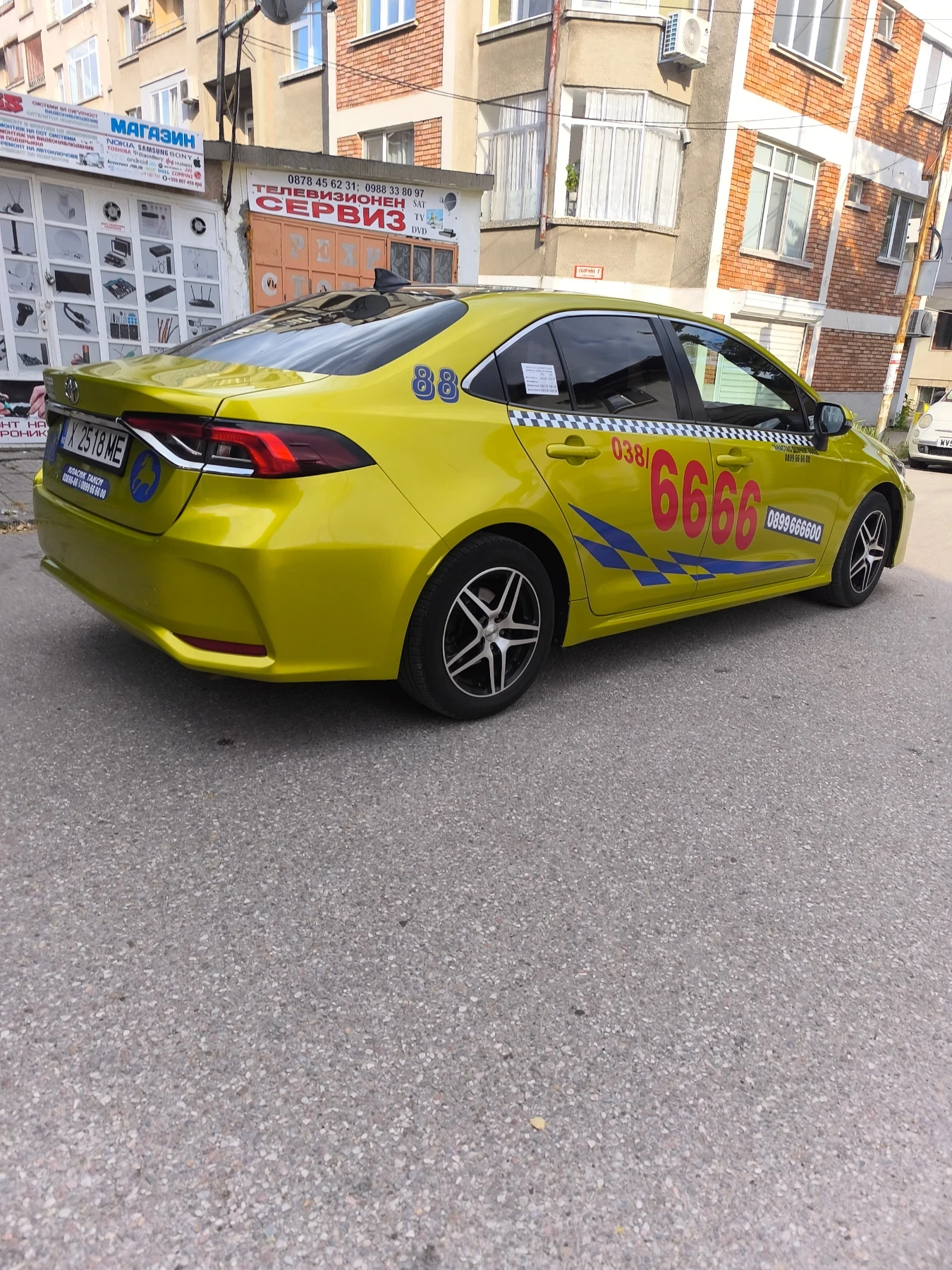 Toyota Corolla, снимка 4 - Автомобили и джипове - 55135056