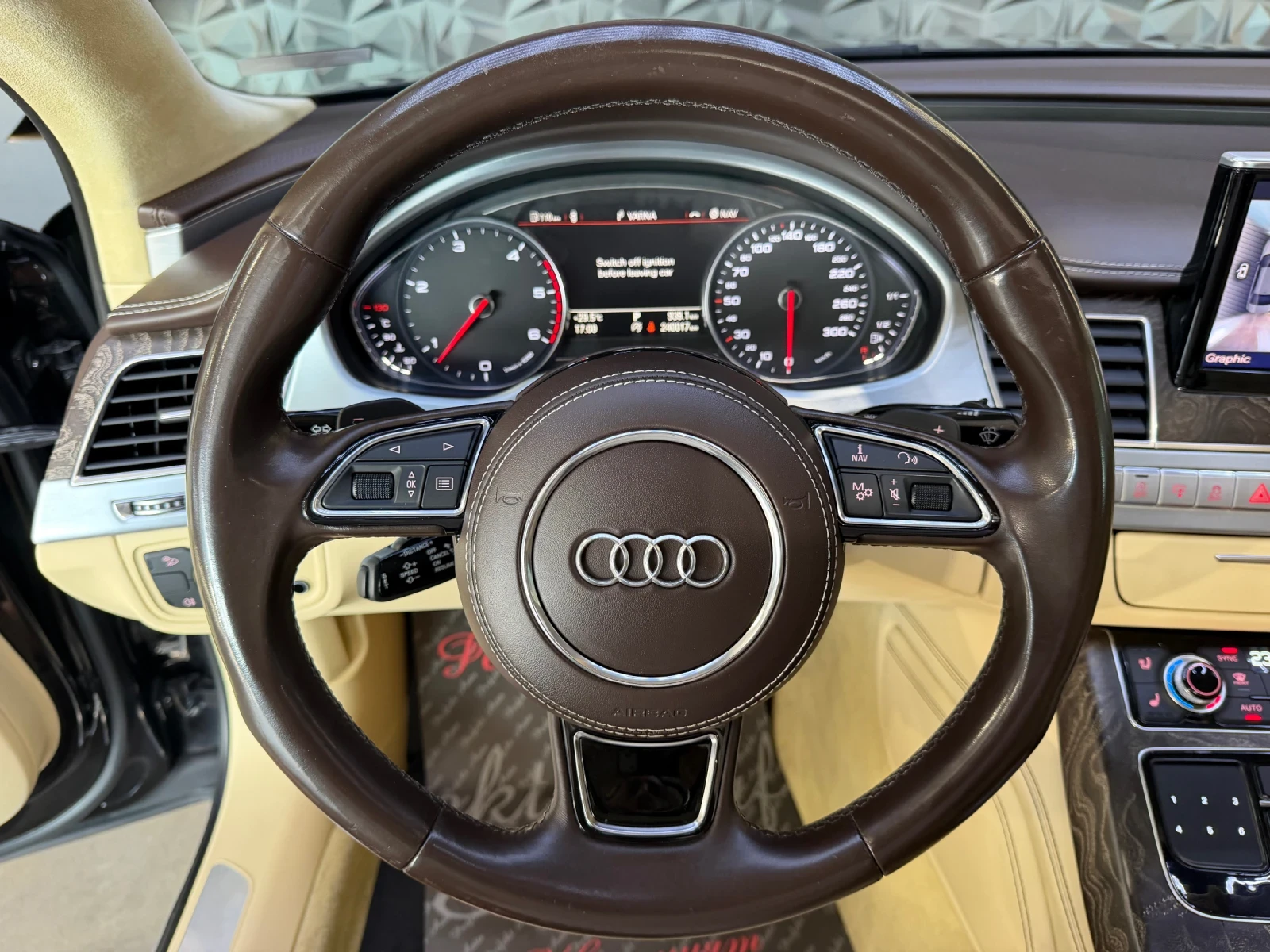 Audi A8 4.2 TDI QUATTRO MATRIX * S LINE * BOSE * ШИБЕДАХ, снимка 12 - Автомобили и джипове - 55465849