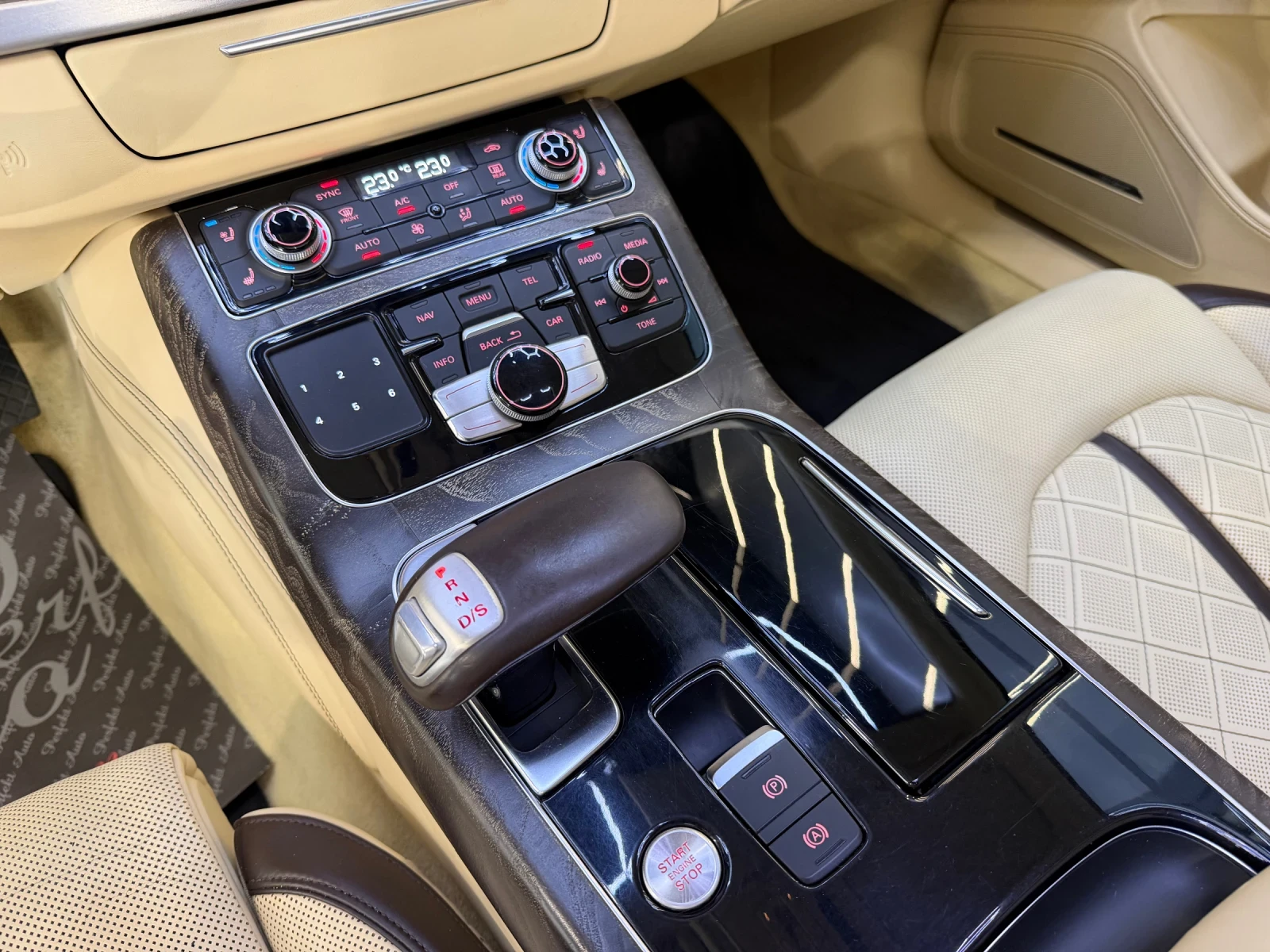 Audi A8 4.2 TDI QUATTRO MATRIX * S LINE * BOSE * ШИБЕДАХ, снимка 10 - Автомобили и джипове - 55465849