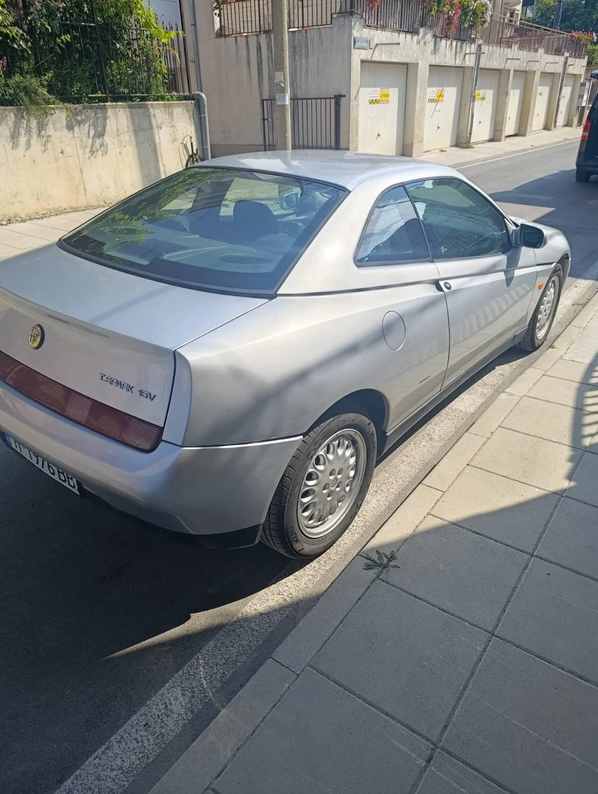 Alfa Romeo Gtv, снимка 2 - Автомобили и джипове - 56028331