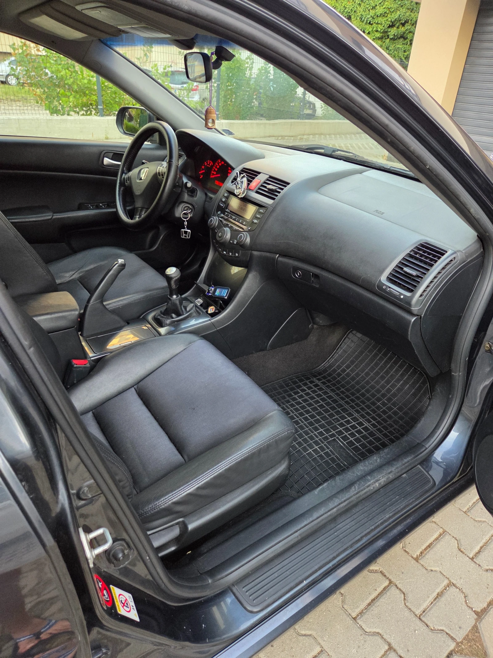 Honda Accord Tourer, снимка 7 - Автомобили и джипове - 56095841