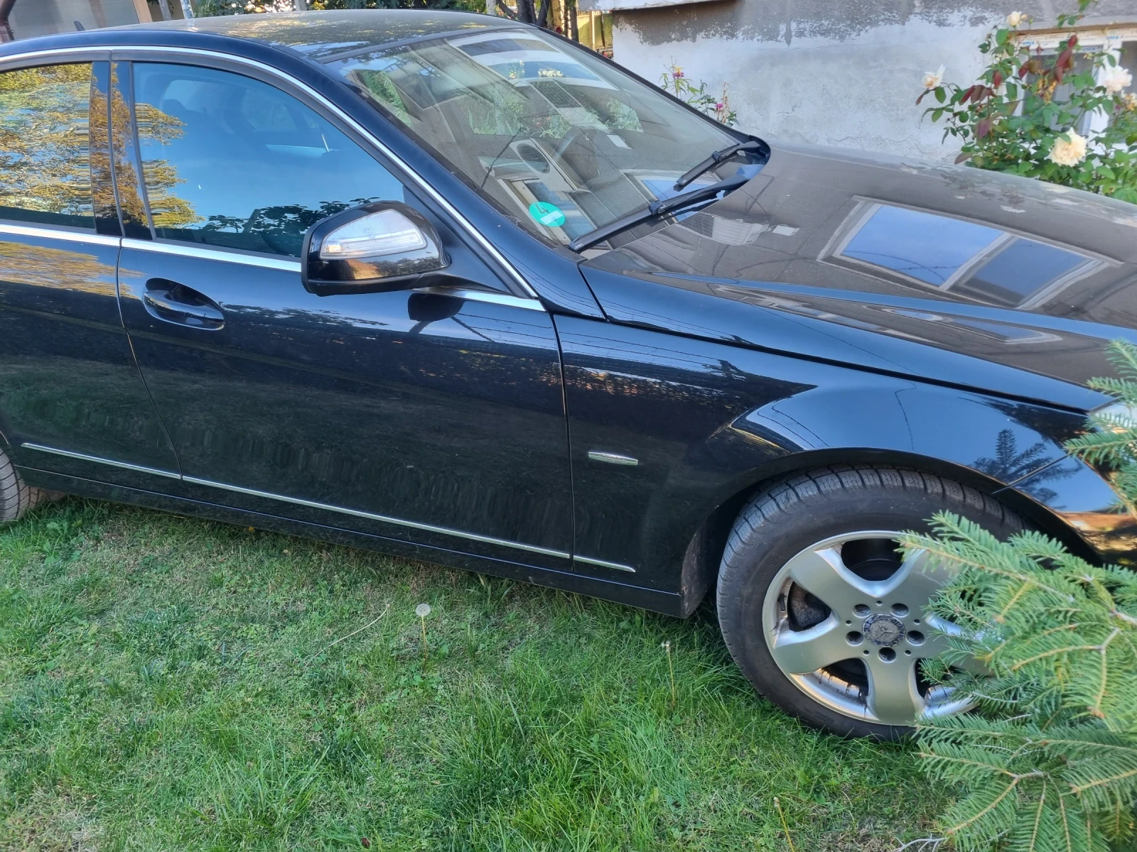 Mercedes-Benz C 220 Авангард, снимка 5 - Автомобили и джипове - 56363845