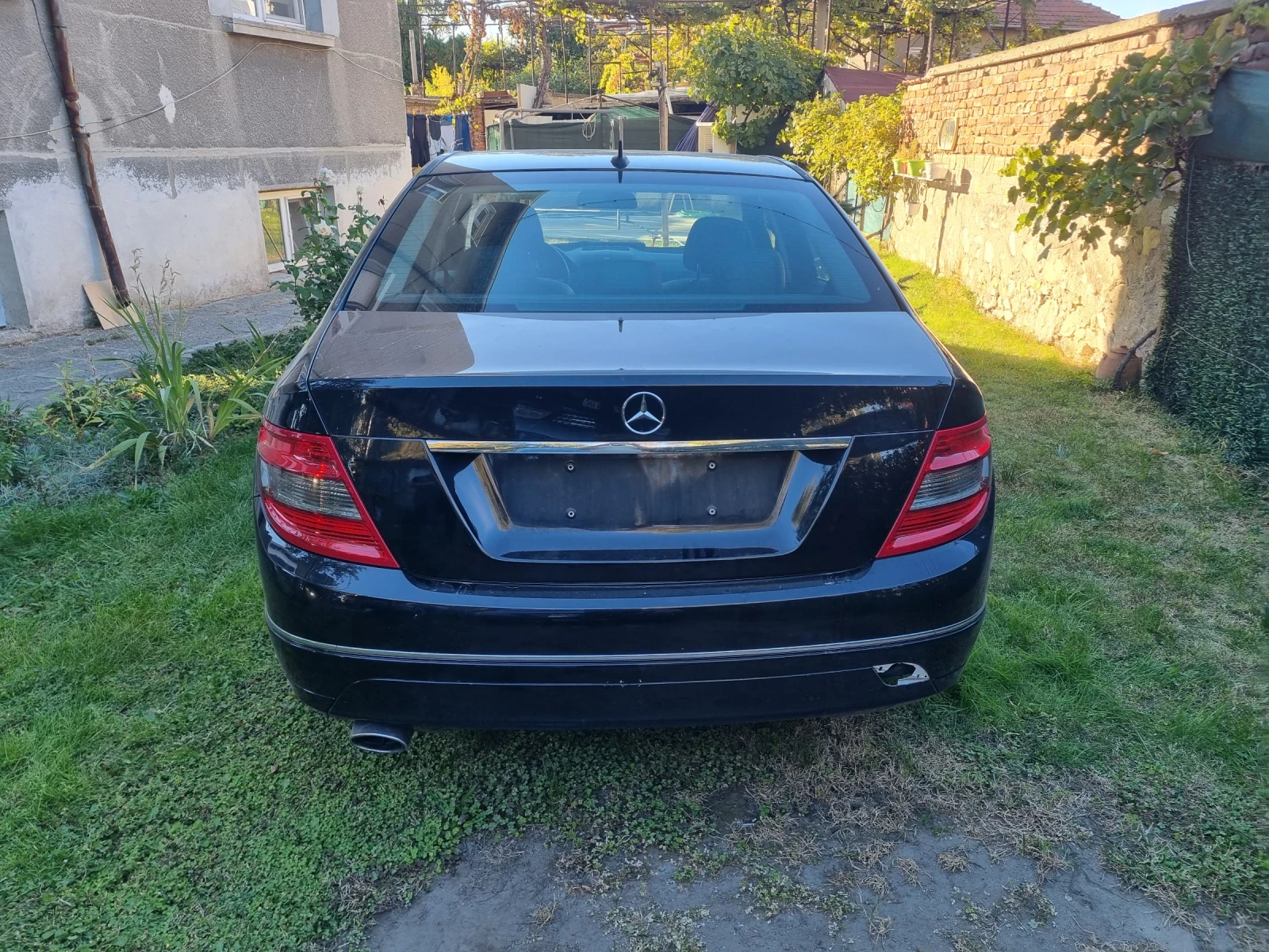 Mercedes-Benz C 220 Авангард, снимка 4 - Автомобили и джипове - 56363845