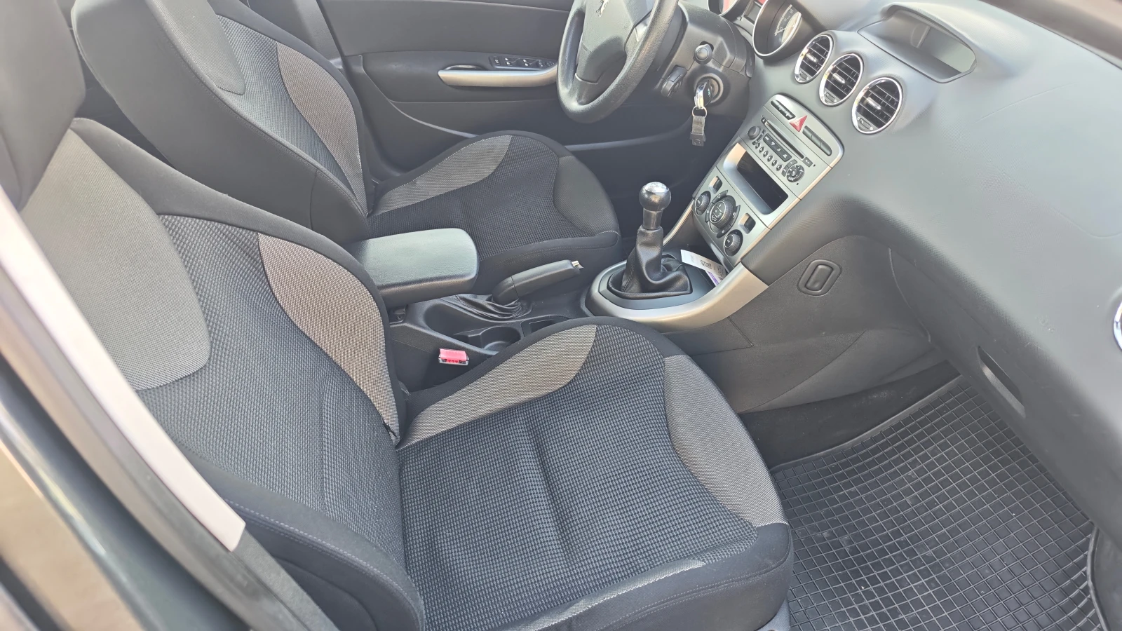 Peugeot 308, снимка 8 - Автомобили и джипове - 56633441