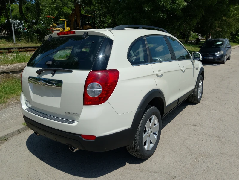 Chevrolet Captiva, снимка 5 - Автомобили и джипове - 47333487