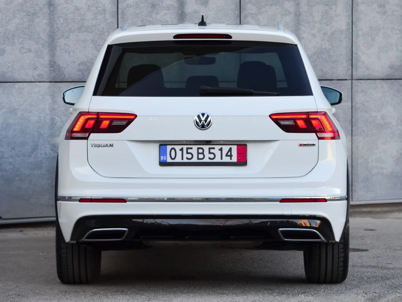 VW Tiguan 2.0 TSI R LINE, снимка 4 - Автомобили и джипове - 48739423