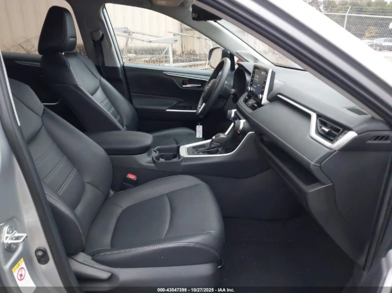 Toyota Rav4 2.5L I-4 DI, DOHC, VVT, 203HP Front Wheel Drive, снимка 10 - Автомобили и джипове - 53046677