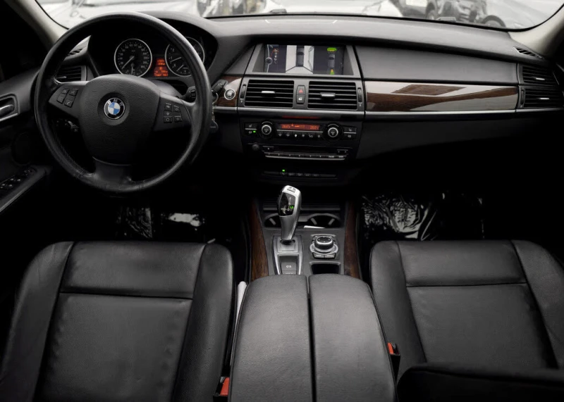 BMW X5 xDrive35i* Автокредит* (Цена до БГ), снимка 13 - Автомобили и джипове - 53416982