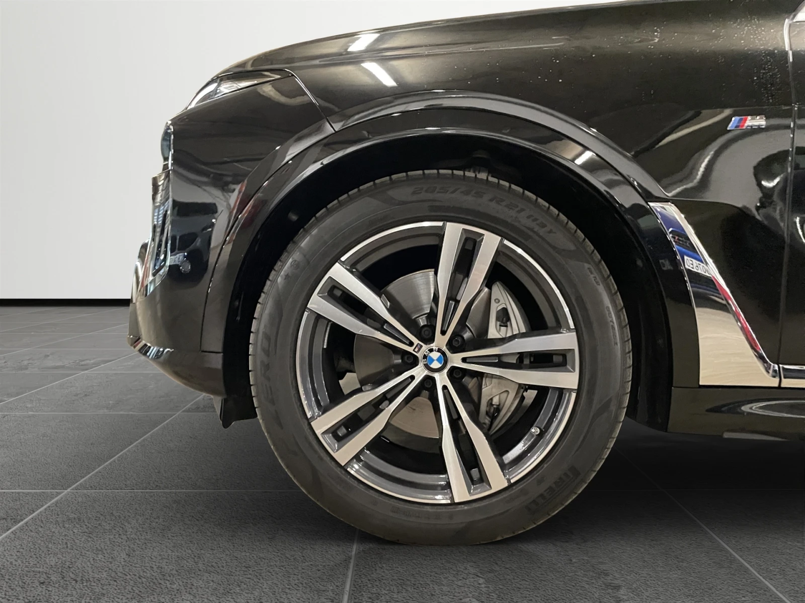 BMW X7 xDrive40d - изображение 5