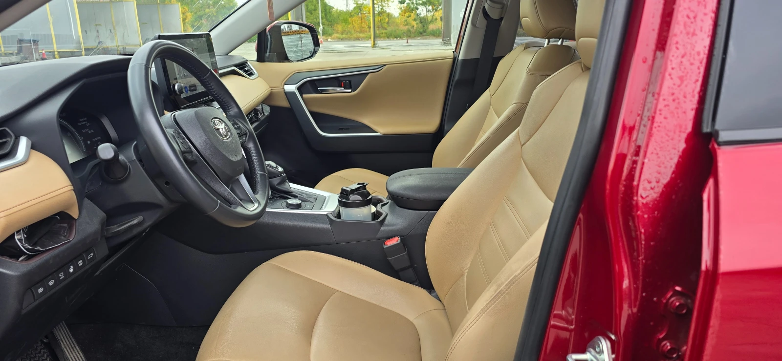 Toyota Rav4 LUXURY - изображение 4