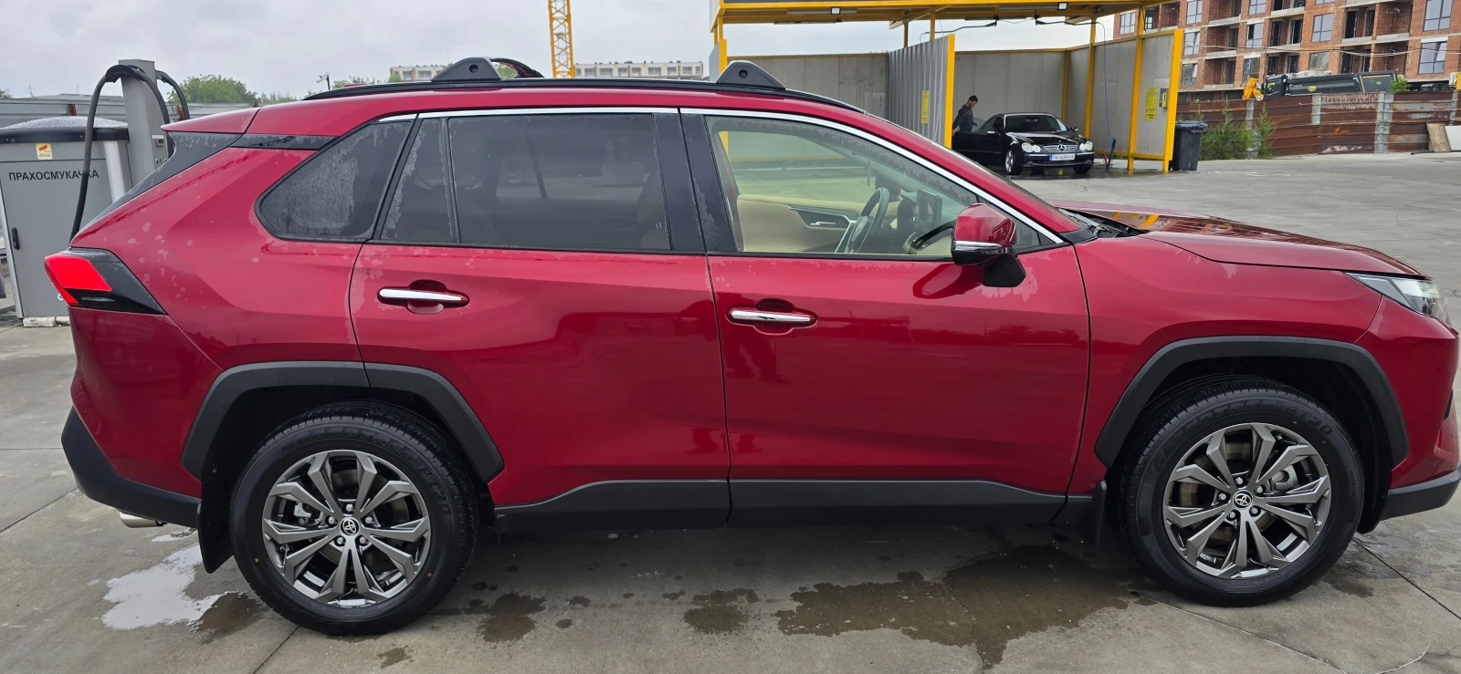 Toyota Rav4 LUXURY - изображение 3