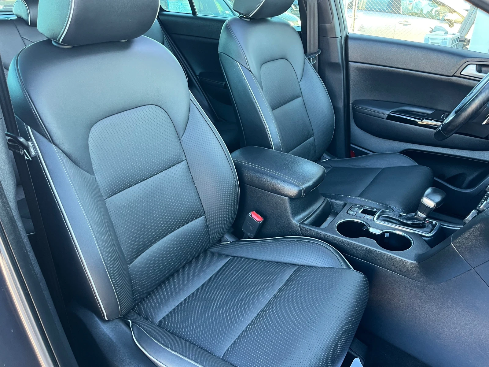 Kia Sportage 2.0CRDi GT 4WD Line - изображение 10